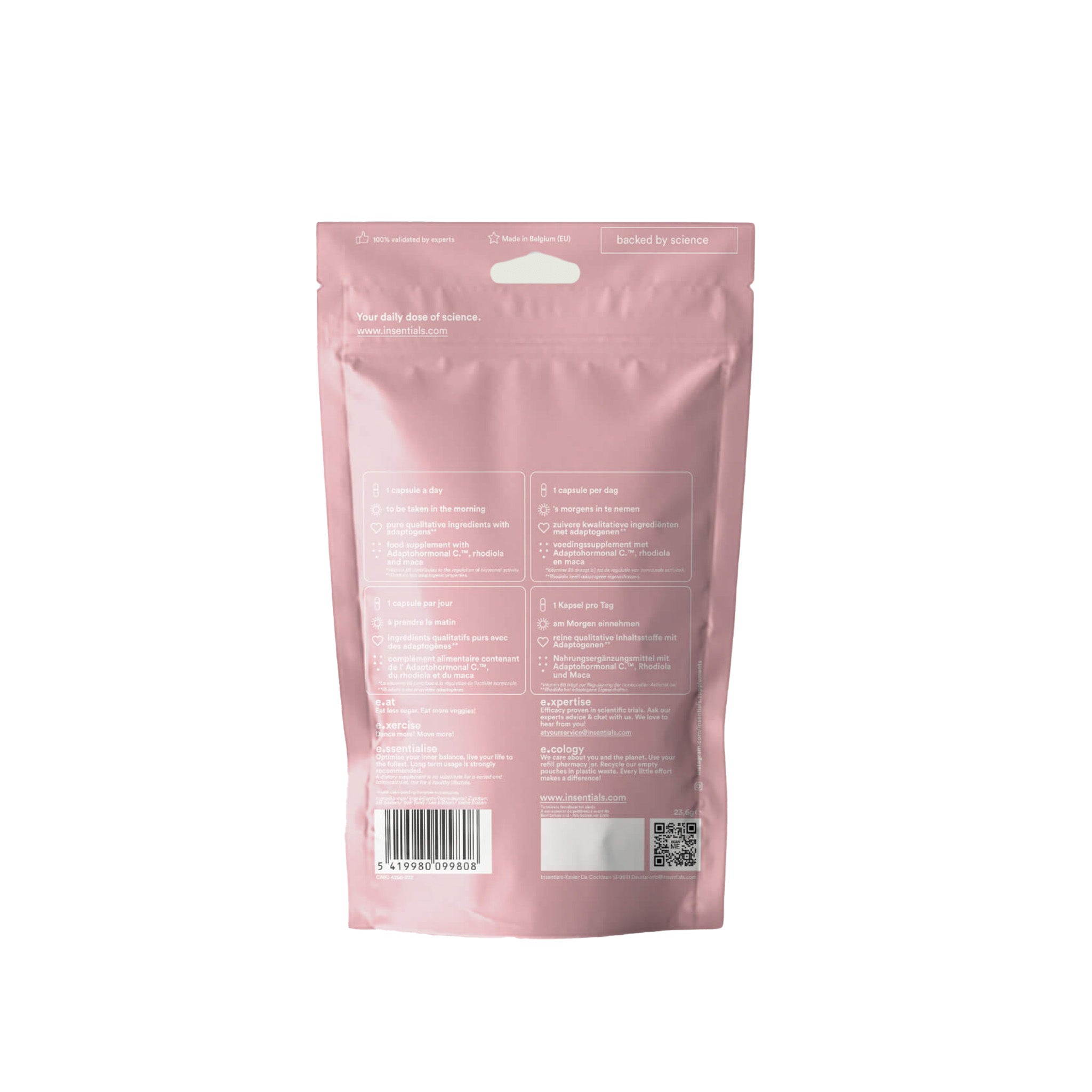 Een hersluitbare, matte roze verpakking van Insentials - Balance² Me van Insentials is van achteren gefotografeerd. Op de achterkant staat in het wit informatie over maca en adaptohormoon C gedrukt, plus een streepjescode en QR-code aan de onderkant.