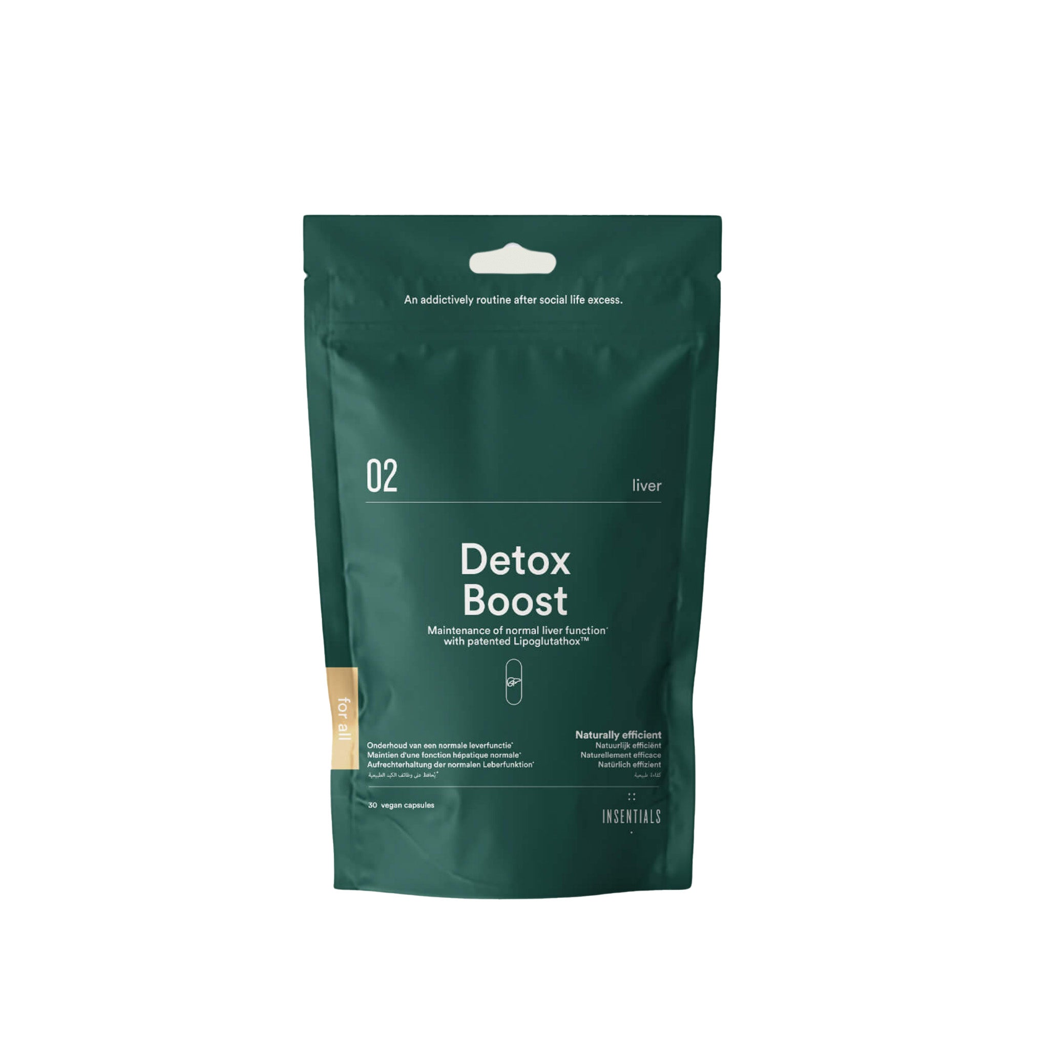 Een groen zakje met het opschrift „Detox Boost (leverontgifting en spijsvertering)” van Insentials, voorzien van de aanduidingen „02” en „lever”, dat volgens de fabrikant de ontgifting van de lever en de spijsvertering ondersteunt, wordt rechtop afgebeeld tegen een witte achtergrond.