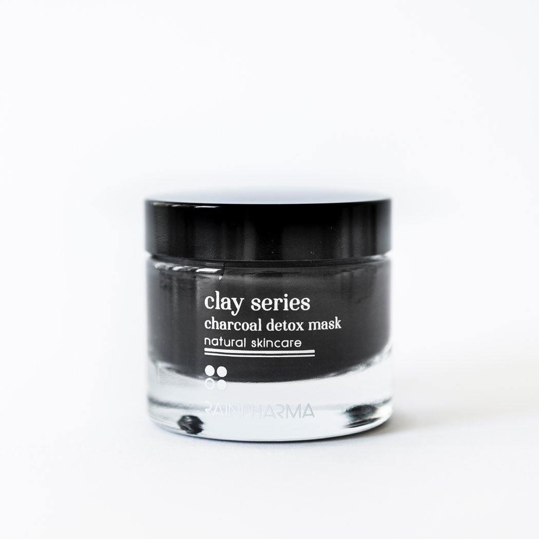 Het houtskool (detox) masker van RainPharma - Zuiverend masker elk huidtype - wordt getoond tegen een effen witte achtergrond.