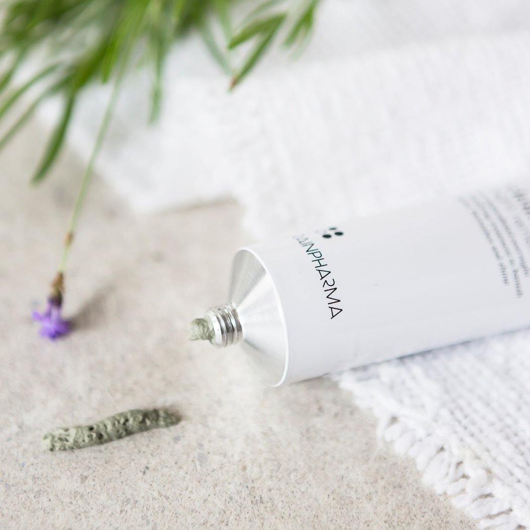 Een witte tube van RainPharma&