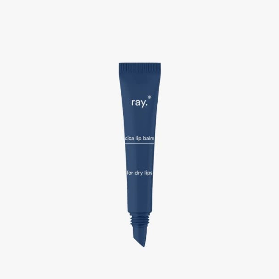 Een rechtopstaande blauwe tube met het label &quot;Ray Cica Lippenbalsem&quot; staat op een effen witte achtergrond.
