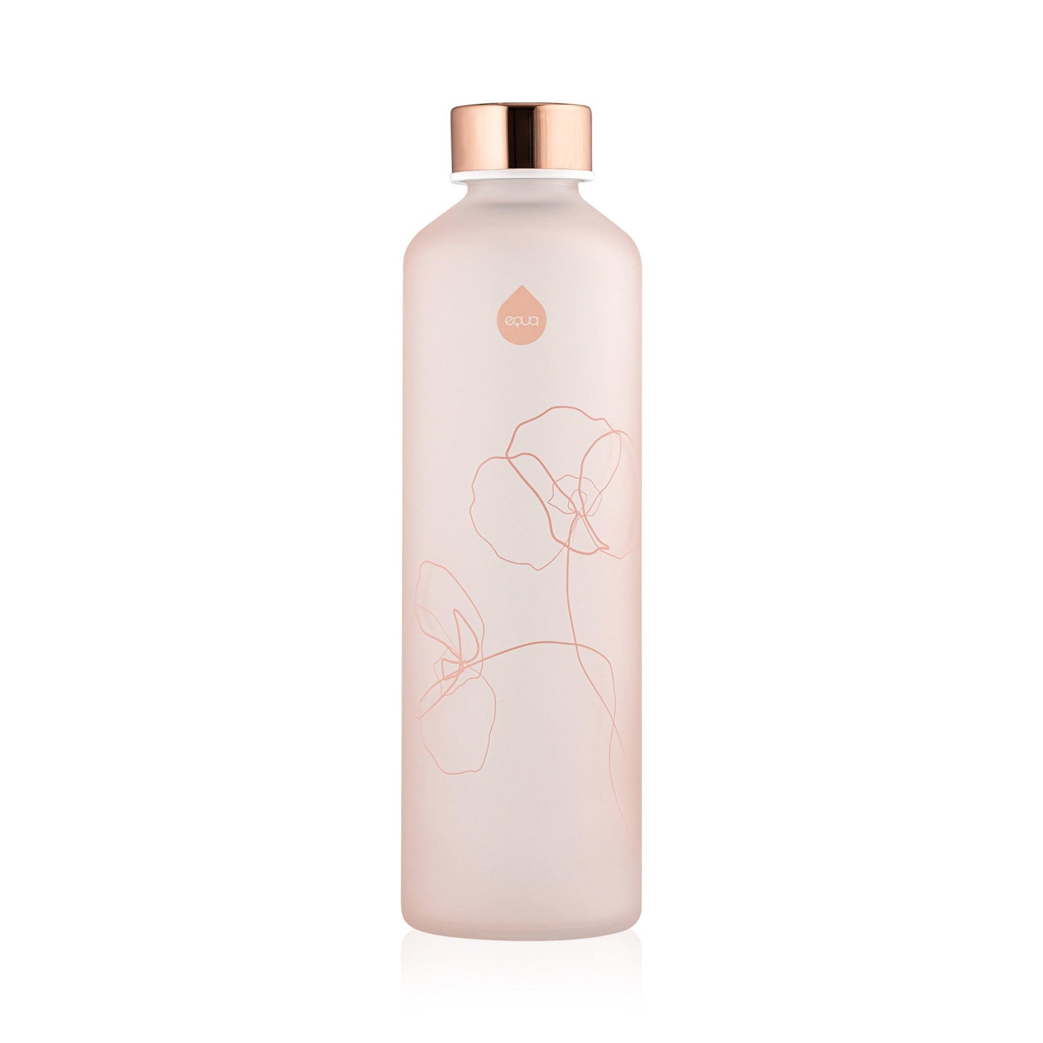 De Equa - Waterfles - Mismatch Bloom Rose van Equa is een stijlvolle, duurzame fles van gematteerd borosilicaatglas met een roségouden dop en minimalistisch lijnmotief van bloemen - perfect voor dagelijks gebruik.