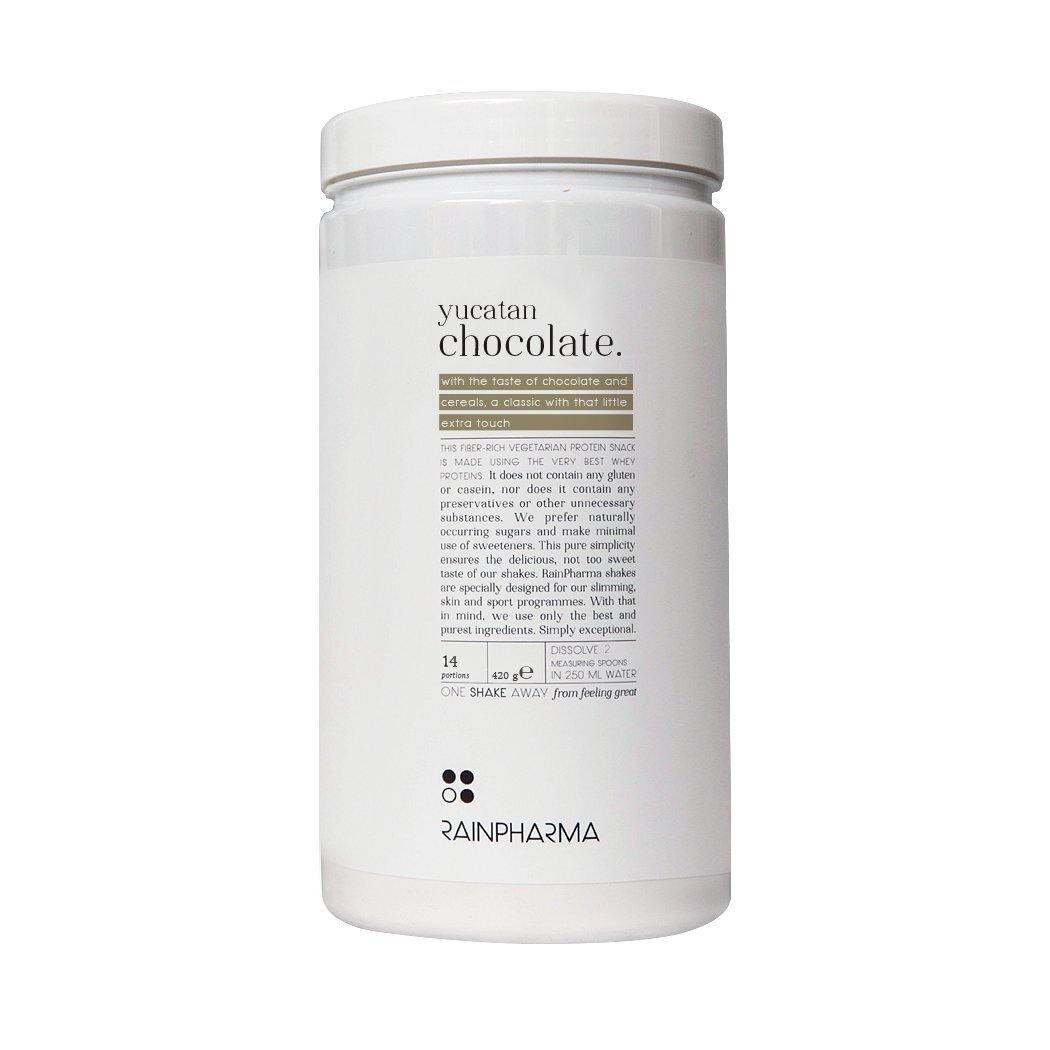 Witte verpakking Rainpharma Vegan Chocolate Shake met voedings- en ingrediënteninformatie op het etiket.